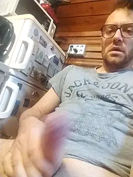 Snapshot of tomee83 chatting on 9, 10, 2025 tomee83 online show from 9, 10, 2025