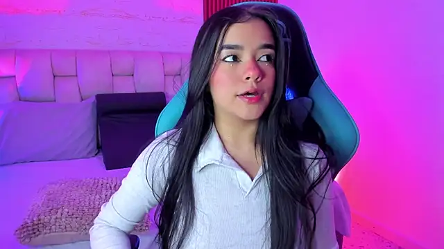 SophiaWylde online show from 26, 9, 2025