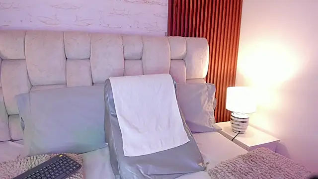 SophiaWylde online show from 10, 1, 2026