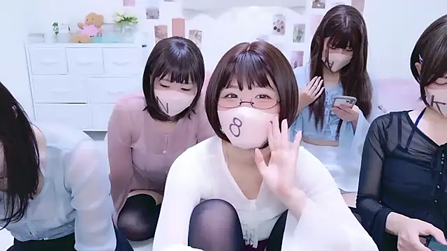 841 yayoi online show from 20, 10, 2025