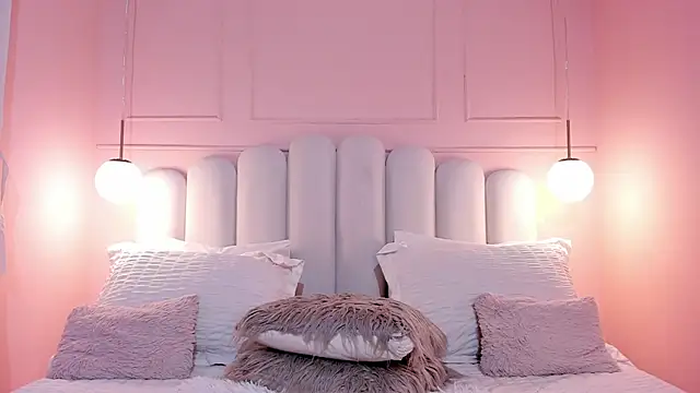 sarah salis  online show from 29, 11, 2025