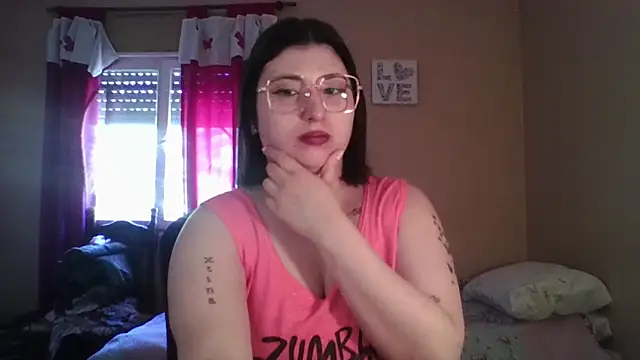 imsohornydacom online show from 24, 11, 2025