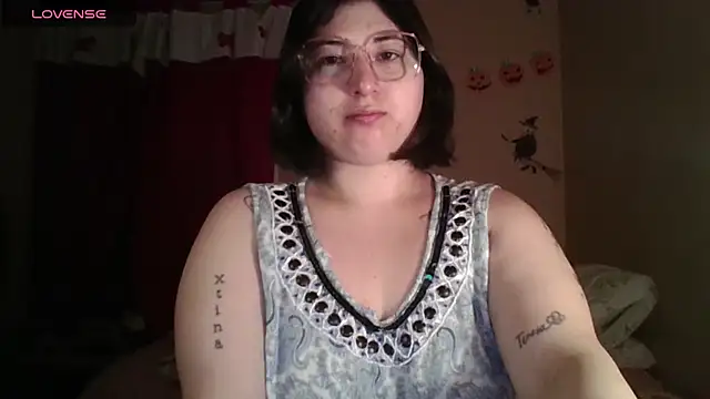 imsohornydacom online show from 18, 10, 2025