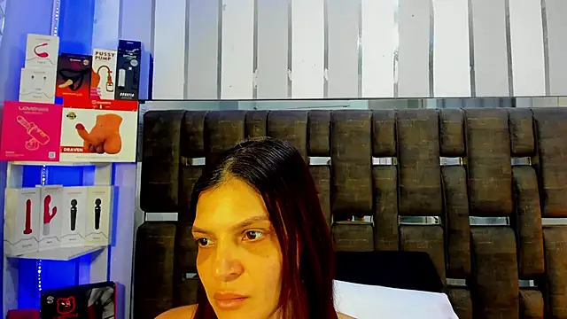 Snapshot of KatteMoss chatting on 7, 6, 2026 KatteMoss online show from 7, 6, 2026