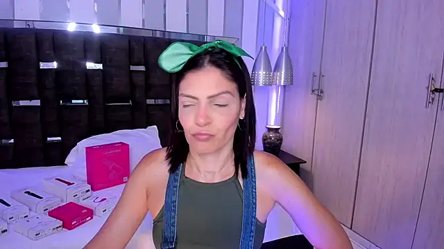 KatteMoss online show from 4, 4, 2026