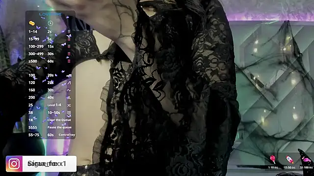 Snapshot of Sara_Foxx1 chatting on 27, 10, 2025 Sara Foxx1 online show from 27, 10, 2025