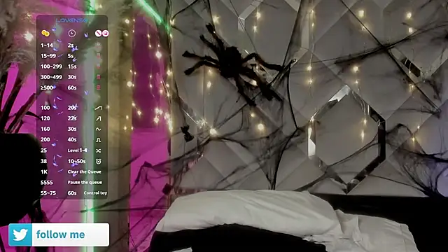 Snapshot of Sara_Foxx1 chatting on 27, 10, 2025 Sara Foxx1 online show from 27, 10, 2025