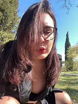 Its Jade online show from 4, 4, 2026