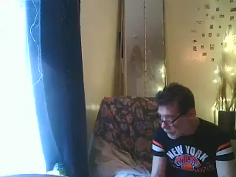 DaddyQuimHot online show from 11, 2, 2025