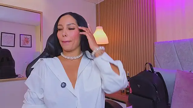 Dakota diaz  online show from 9, 2, 2026