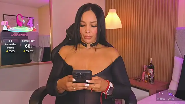 Dakota diaz  online show from 27, 11, 2025