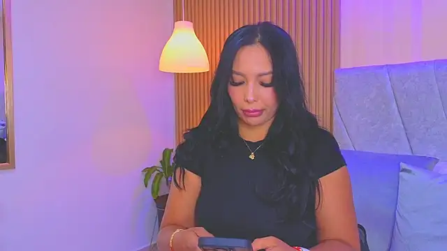 Dakota diaz  online show from 7, 4, 2026