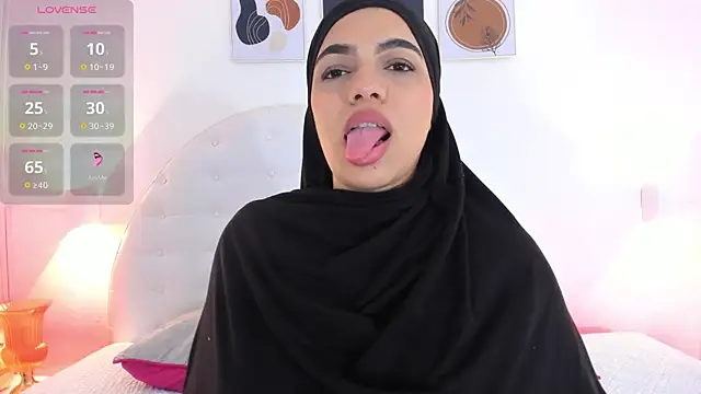 Snapshot of Umarani_ chatting on 5, 12, 2025 Umarani online show from 5, 12, 2025