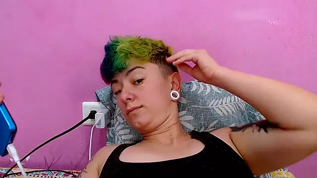 tomboyblue online show from 16, 10, 2025