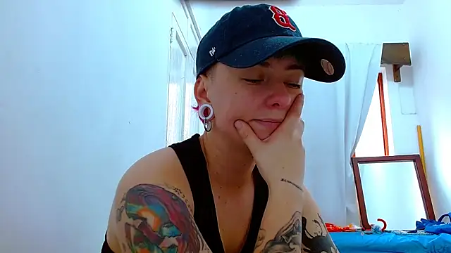 tomboyblue online show from 21, 11, 2025