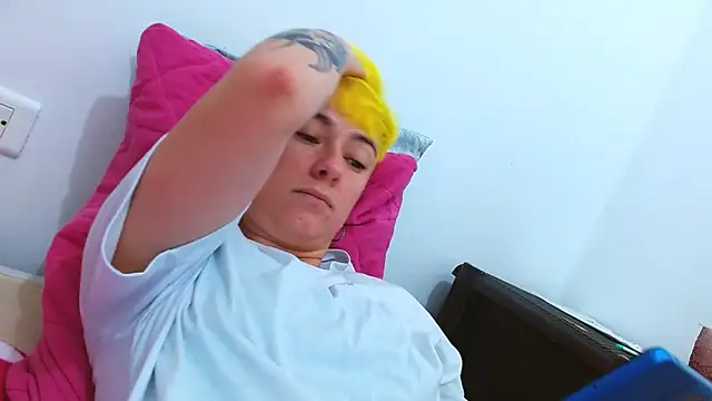 tomboyblue online show from 18, 12, 2025