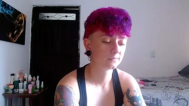 tomboyblue online show from 14, 5, 2026