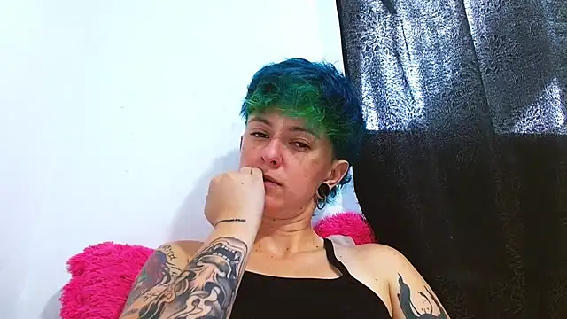 tomboyblue online show from 15, 4, 2026