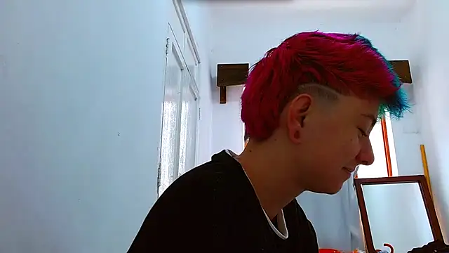 tomboyblue online show from 22, 11, 2025