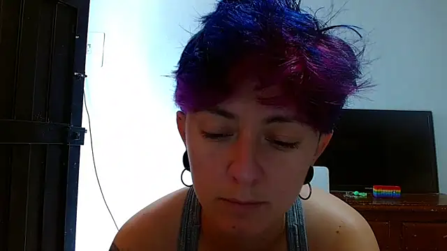 tomboyblue online show from 13, 5, 2026