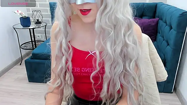 Snapshot of VanillaKelly chatting on 12, 11, 2025 VanillaKelly online show from 12, 11, 2025