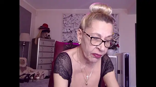 HornyMilf 555 online show from 13, 10, 2025