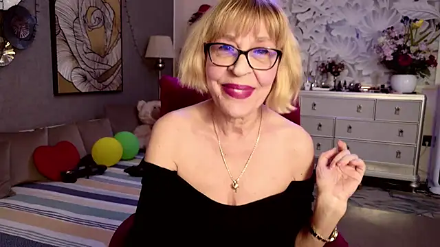 HornyMilf 555 online show from 4, 4, 2026