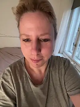 Snapshot of MariaValentine chatting on 11, 2, 2026 MariaValentine online show from 11, 2, 2026