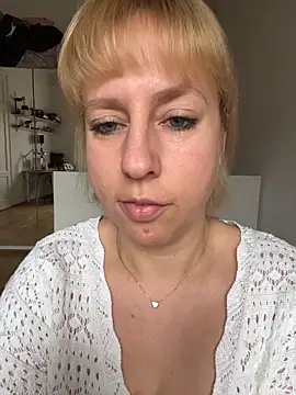 MariaValentine online show from 21, 11, 2025