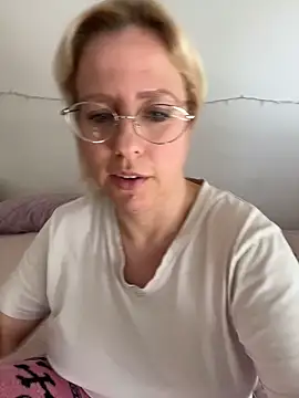 MariaValentine online show from 19, 3, 2026