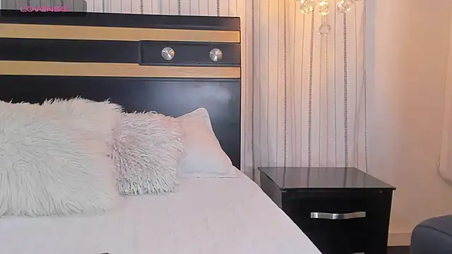 DahianaLincoln online show from 22, 3, 2025