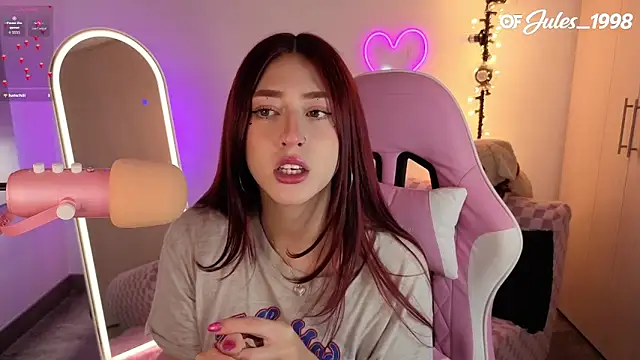 Snapshot of violet_ch chatting on 24, 2, 2026 violet ch online show from 24, 2, 2026