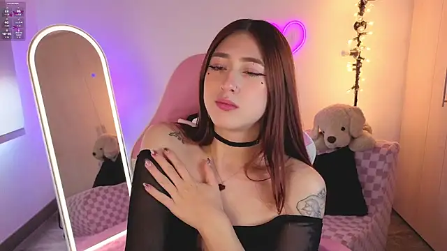 Snapshot of violet_ch chatting on 6, 2, 2026 violet ch online show from 6, 2, 2026