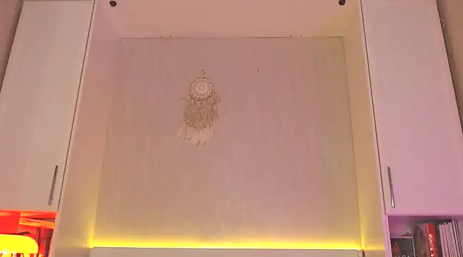 Leaaaaaaaaa online show from 26, 2, 2025