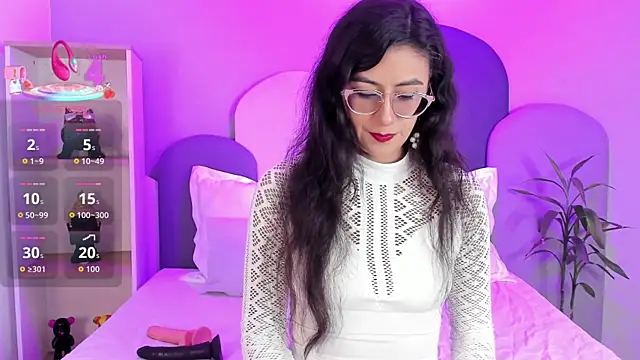 SophieGomez22 online show from 16, 11, 2025