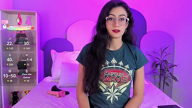 SophieGomez22 online show from 5, 11, 2025