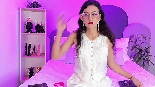 SophieGomez22 online show from 21, 3, 2026