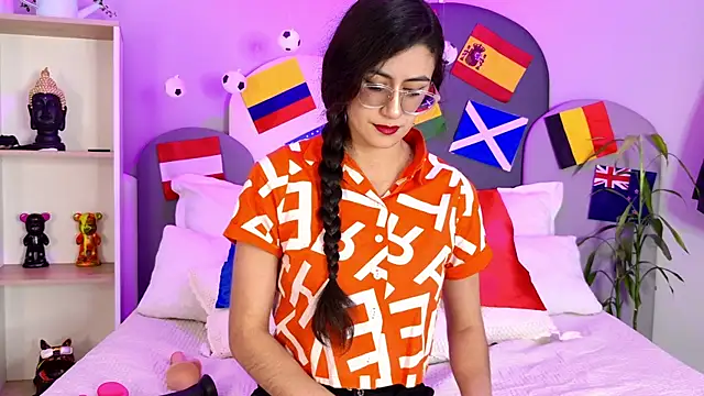 Snapshot of SophieGomez22 chatting on 4, 7, 2026 SophieGomez22 online show from 4, 7, 2026