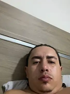 Snapshot of DanielGomez9 chatting on 7, 3, 2026 DanielGomez9 online show from 7, 3, 2026