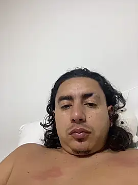 Snapshot of DanielGomez9 chatting on 12, 5, 2026 DanielGomez9 online show from 12, 5, 2026