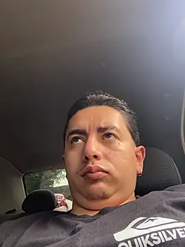 DanielGomez9 online show from 4, 3, 2025