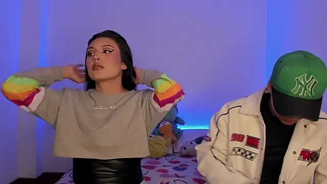 BradLovEmma  online show from 13, 2, 2025