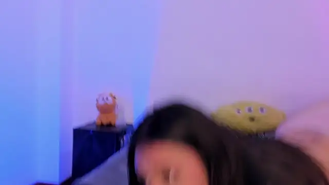 BradLovEmma  online show from 12, 1, 2025