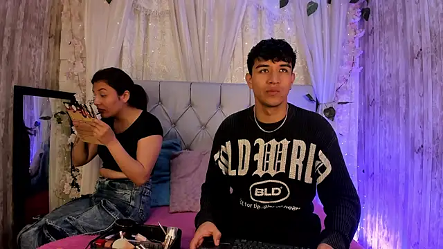 BradLovEmma  online show from 27, 10, 2025