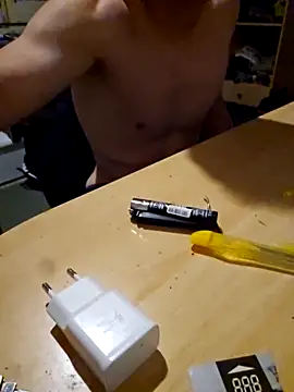 v4Tomasgrau9 online show from 9, 4, 2026