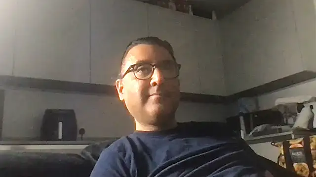 Robin007 online show from 2, 11, 2025