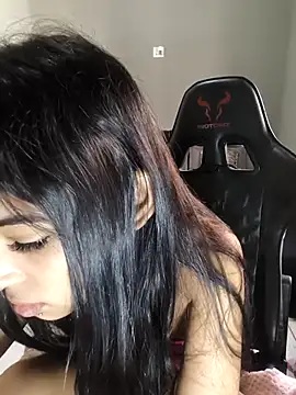 Livia Diaz online show from 14, 4, 2026