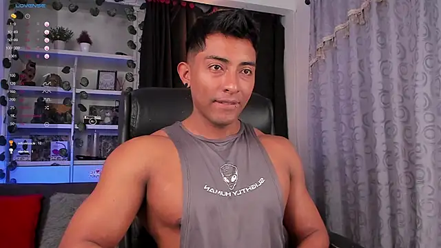 Couple muscle1 online show from 17, 2, 2025