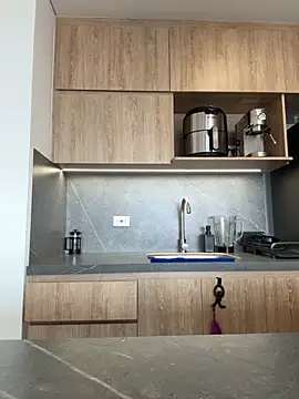 Eva Gonzalez online show from 26, 10, 2025