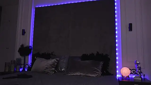 mila blvck online show from 31, 1, 2025